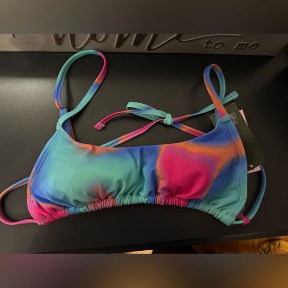 Wild Fable Women's Tunnel Front Bralette Bikini Top Blue Marble Print NWT XS - Picture 10 of 13